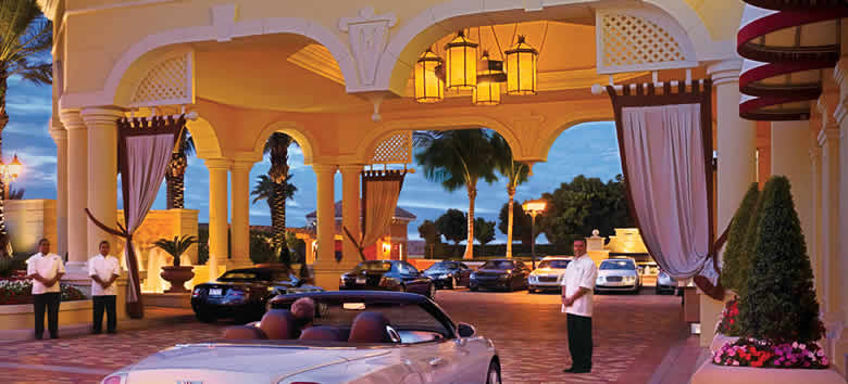 Acqualina Entrance