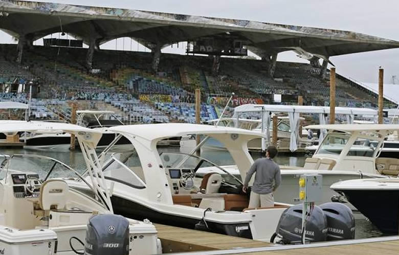 Miami International Boat Show
