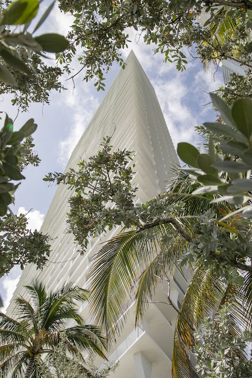 Jade Signature in Sunny Isles Beach