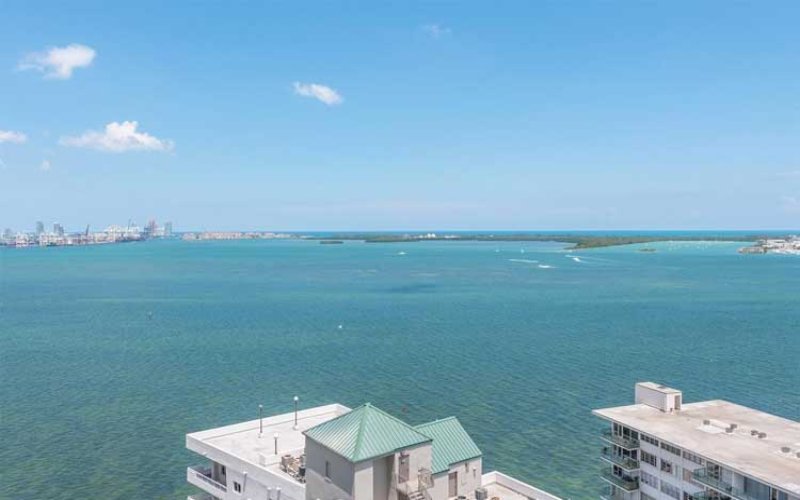 emerald-at-brickell-eview