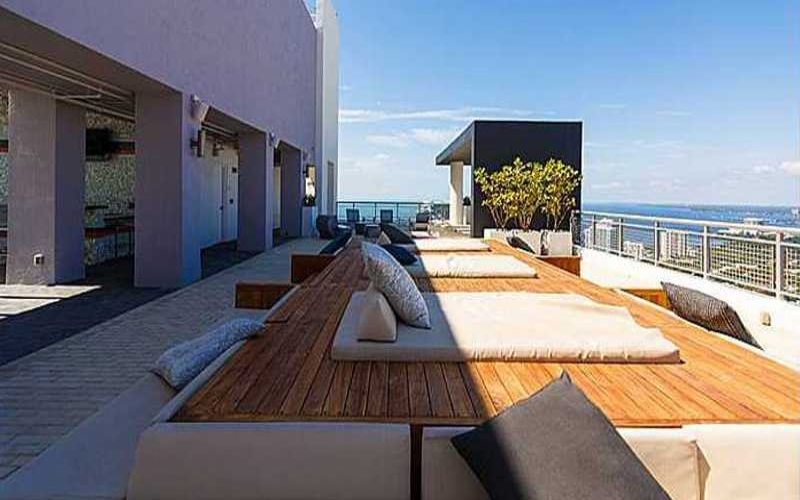 rooftop-lounge