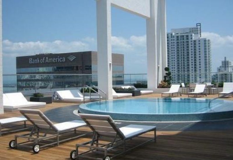 rooftop-pool