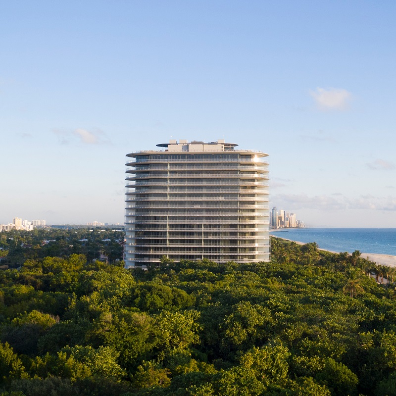 Eighty Seven Park oceanfront homes in  Florida