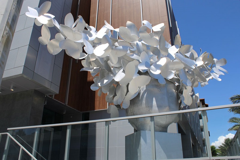 $1.6 Million Sculpture Installed At Milton Tower In Sunny Isles Beach, FL