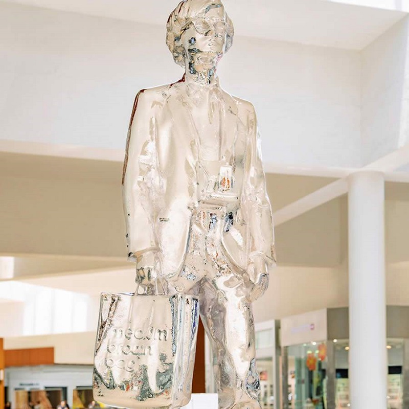 Aventura Mall becomes a meeting place for art lovers - AMG Realty