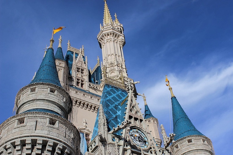 Disney increases layoff plans to 32 k